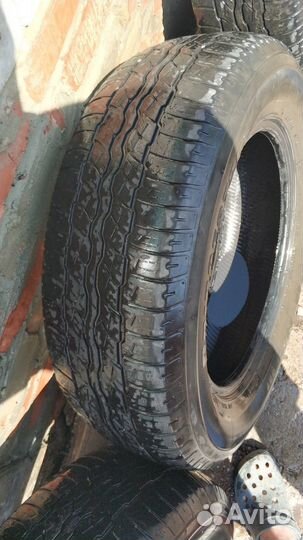 Bridgestone Dueler H/T 687 225/65 R17