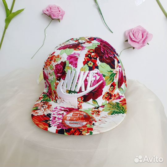 Кепка с цветами Nik