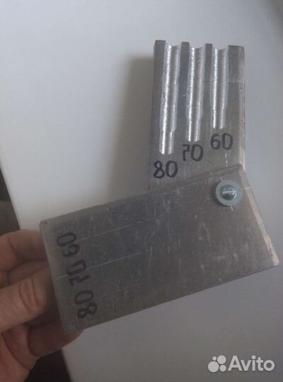 Форма для тиролек