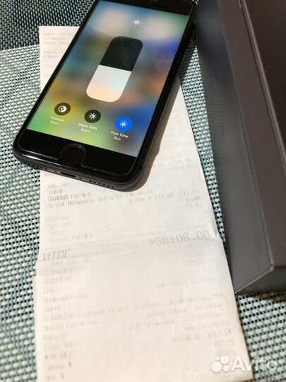 iPhone 8, 64 ГБ