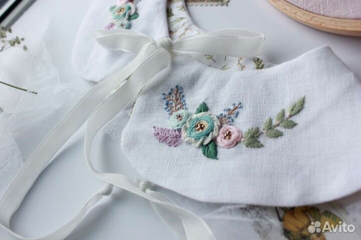 Воротник с вышивкой ручной работы