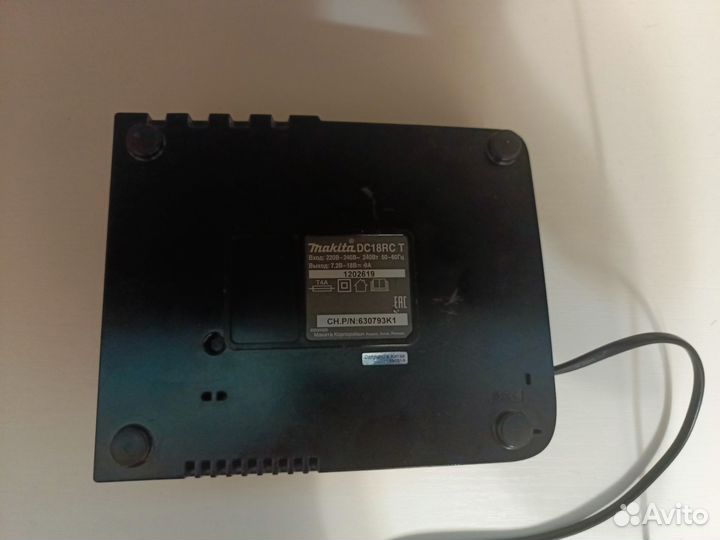 Makita DC18RC(оригинал,б/у)