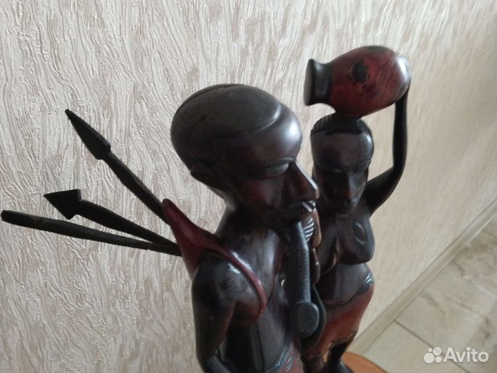 Статуэтки из дерева. Африка