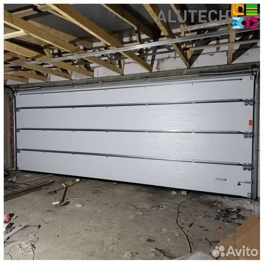 Секционные ворота alutech