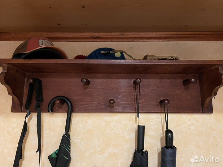 Вешалка в прихожую настенная