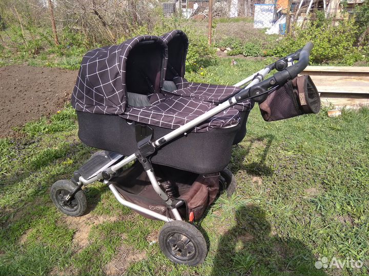 Коляска для двойни Mountain Buggy Duet