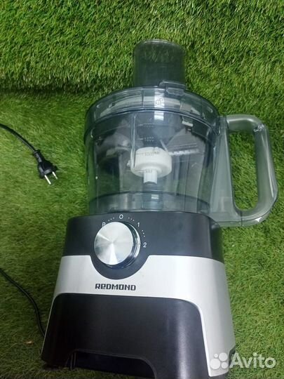 Кухонный комбайн Redmond RFP-3904 (р297\9)