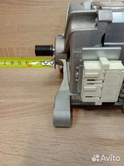 Двигатель стиральной машины Indesit Ariston