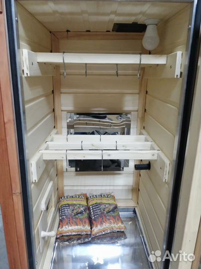 Коптильня горячего/холодного копчения