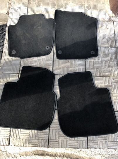 Оригинальные ковры текстиль skoda rapid новые