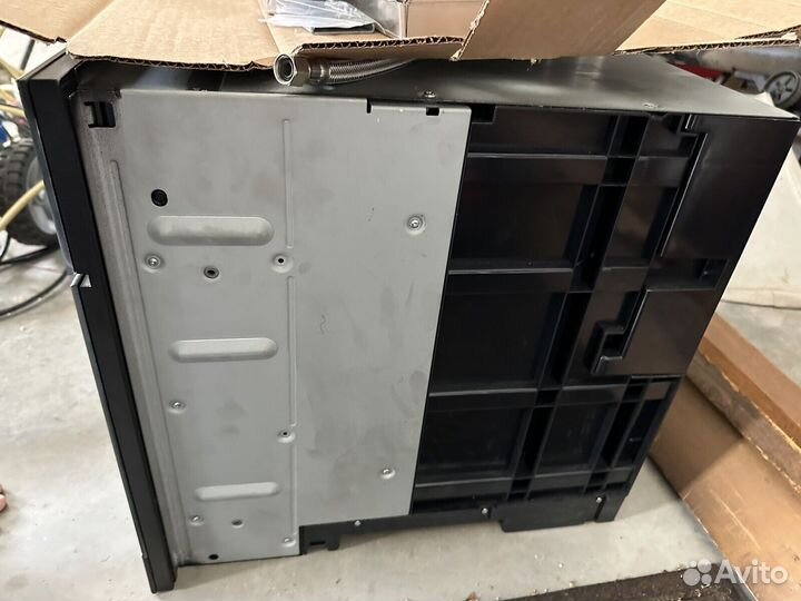 Встраиваемая кофемашина Miele