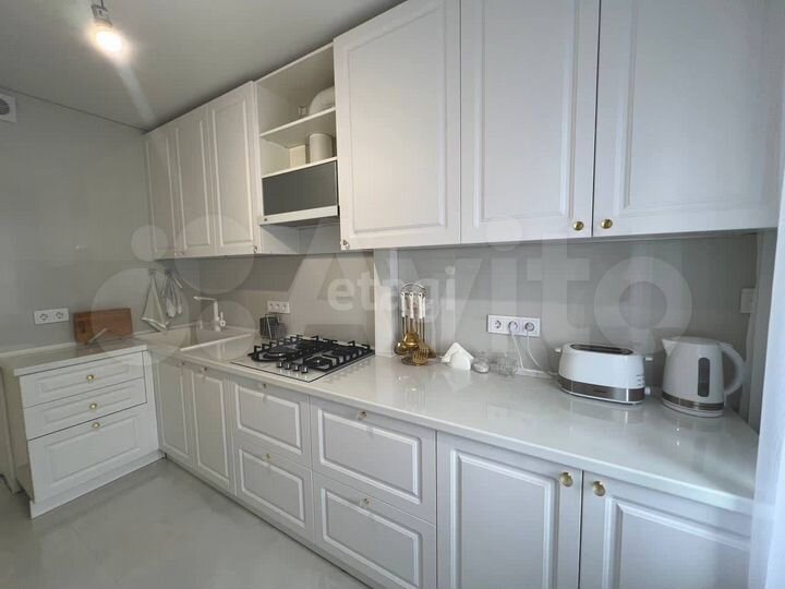 3-к. квартира, 74 м², 1/5 эт.