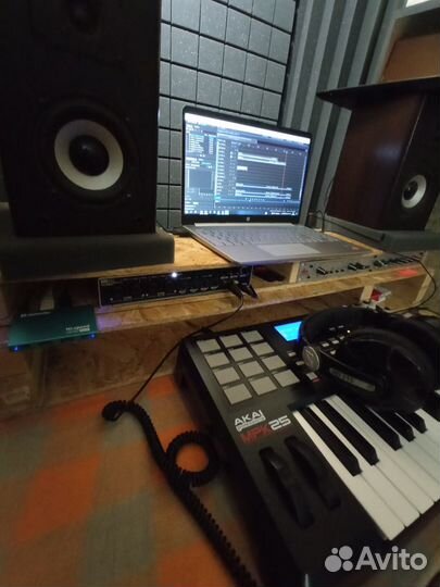 Студия звукозаписи. Записать песню