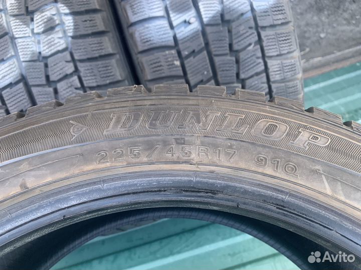 Dunlop Winter Maxx WM01 225/45 R17 91Q