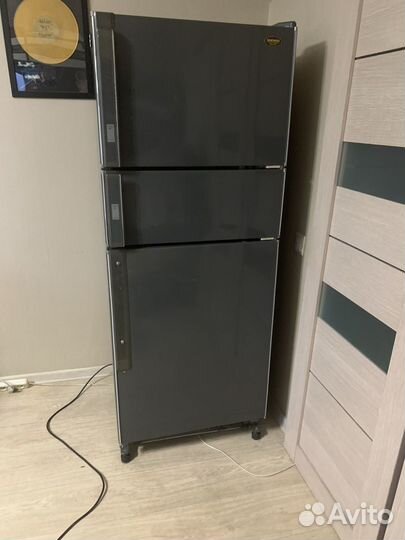 Холодильник daewoo