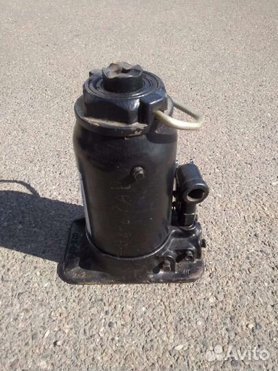 Домкрат гидравлический 8 т