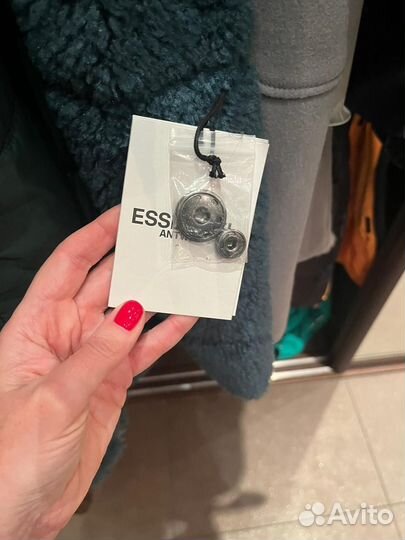 Двусторонний пуховик, Essentiel Antwerp