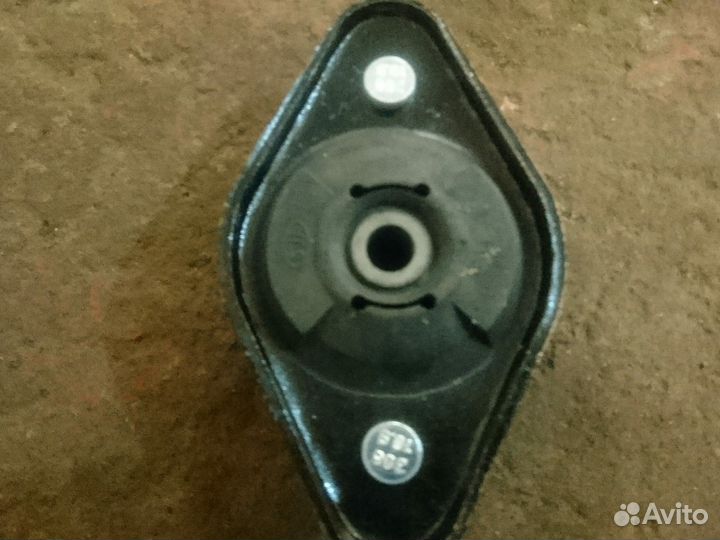 Опора заднего амортизатора ровер 75