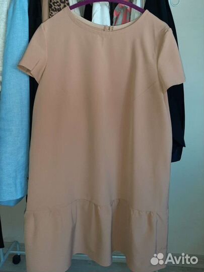 Красивое стильное платье 46 размер