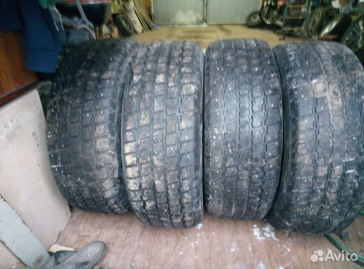 Cooper Weather-Master Snow 225/60 R17