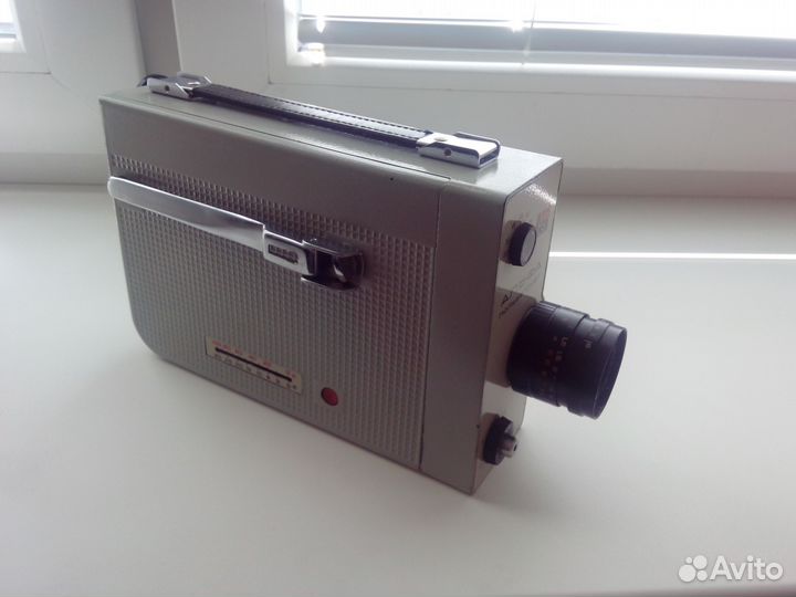 Киносъемочный аппарат