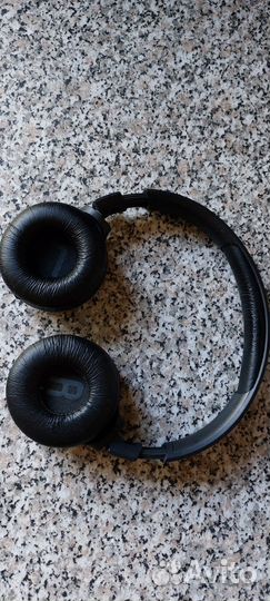 Беспроводные наушники jbl tune 560bt