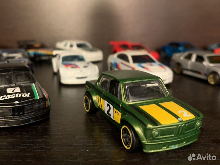 Машинки hot wheels bmw