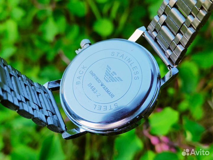 Кварцевые часы с календарём для мужчины