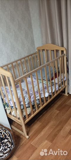 Детская кроватка