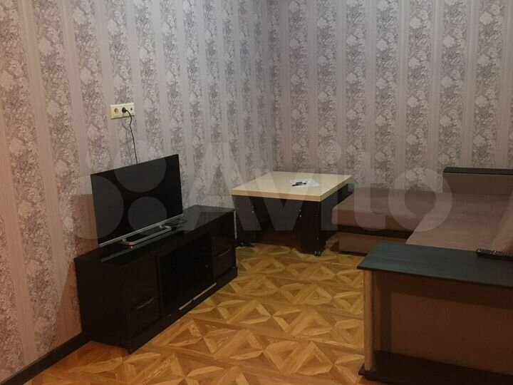 2-к. квартира, 48 м², 9/9 эт.