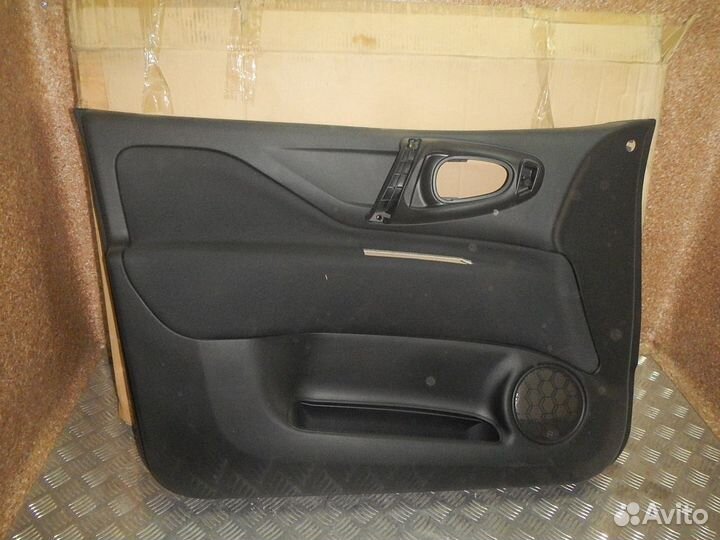 Обшивка двери задней левой, Mitsubishi (Митсубиси)