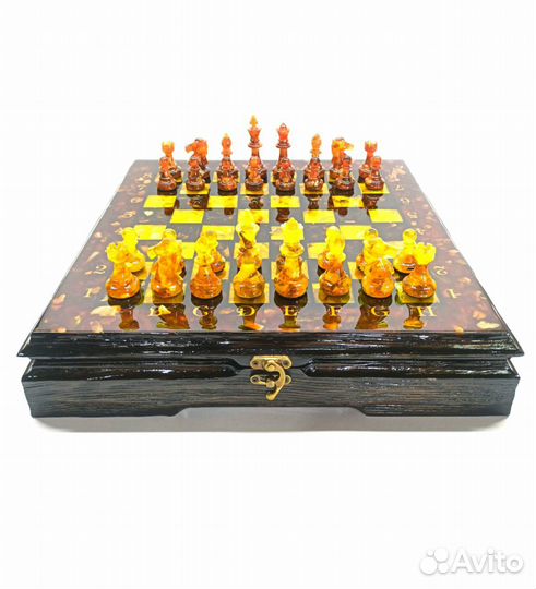 Шахматы янтарные