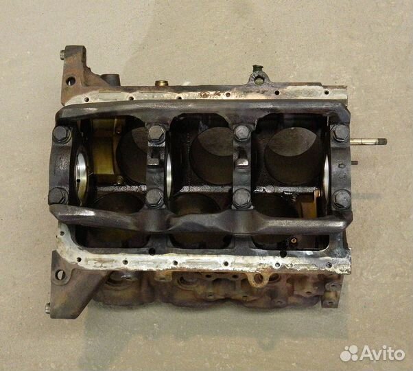 Блок цилиндров Nissan Maxima J30 VG30