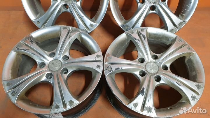 4 диска - диаметр 16 PCD 5х114,3 Racing Wheels