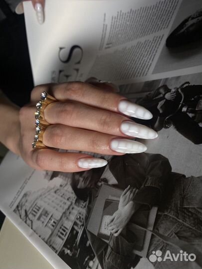 Маникюр, педикюр, наращивание ногтей