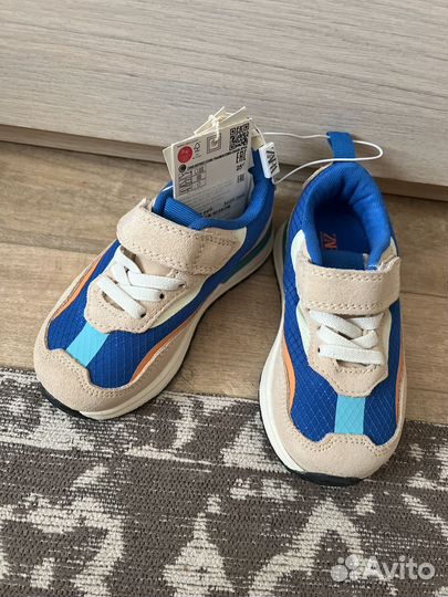 Кроссовки zara 24