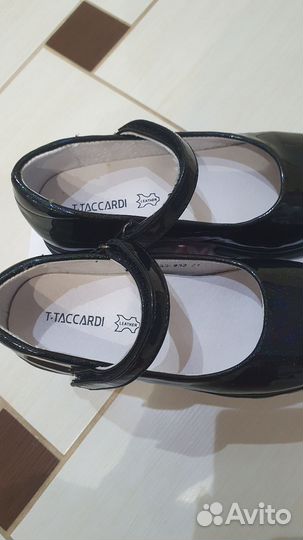 Туфли на девочку черные идеальное состояние