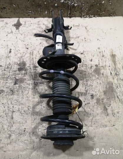 Стойки передние Nissan Juke yf15