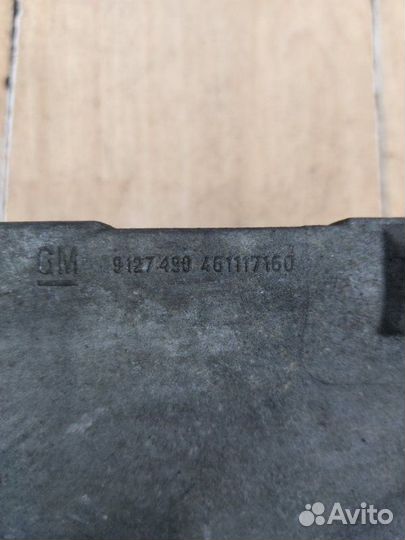 Кронштейн двигателя Opel Corsa C Z12XEP 2005