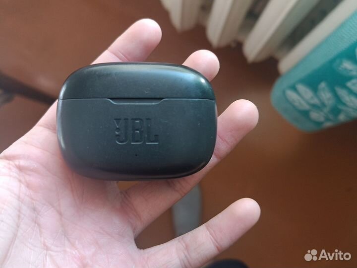 Jbl наушники