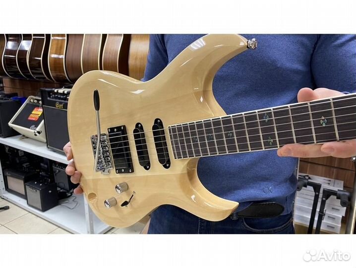 Caraya E226N Электрогитара, цвет натуральный