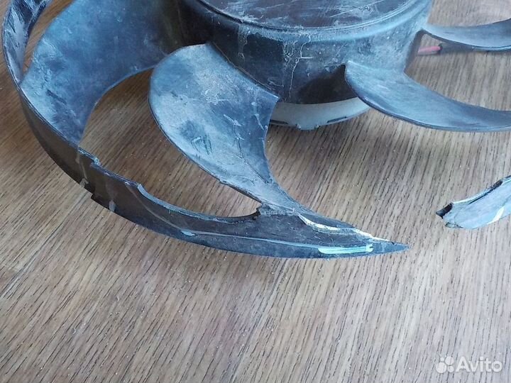 Вентилятор радиатора кондиционера volkswagen Jetta