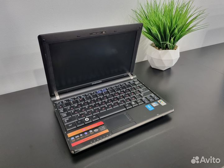 Нетбук Samsung NC10