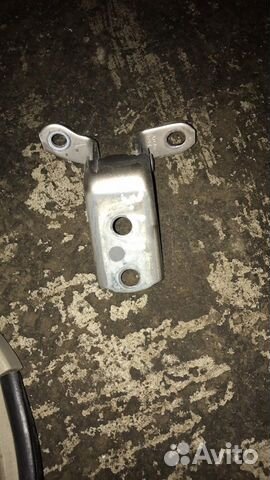Петля двери задней левой нижняя Toyota Camry V40 2