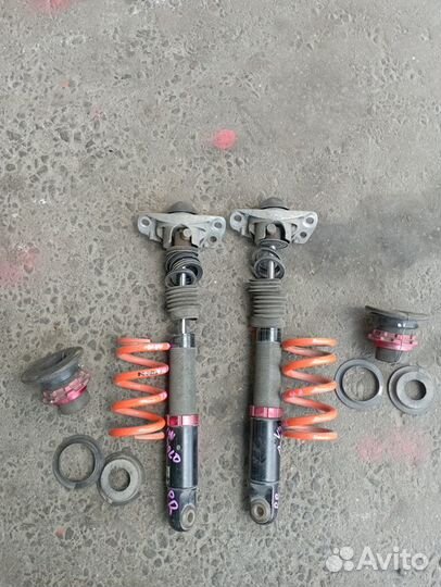 Задние амортизаторы пружины Volkswagen eos