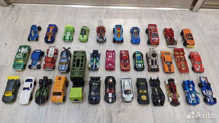 Hot wheels машинки