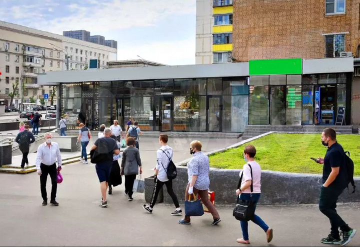 Торговое помещение 380 м² с арендаторами