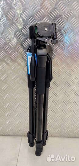 Штатив трипод профессиональный