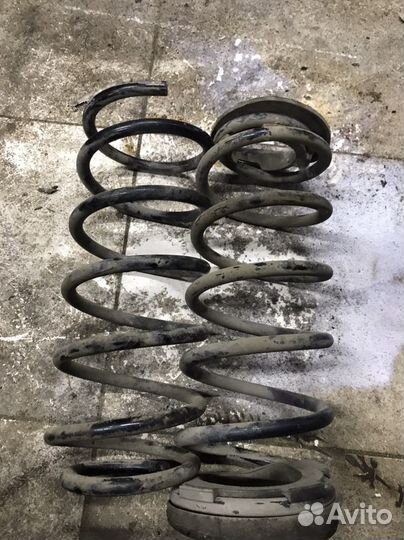 Пружины и амортизаторы на solaris оригинал