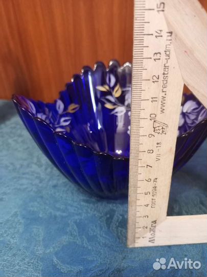 Ваза конфетница из цветного стекла